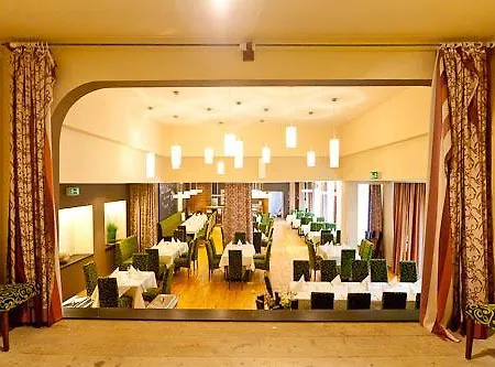 Post Hotel